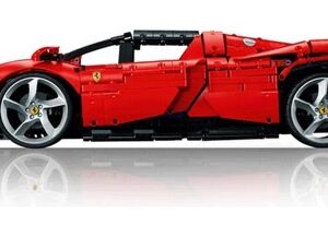 CARRO FERRARI DAYTONA COM 3.778 PEÇAS PARA MONTAR
