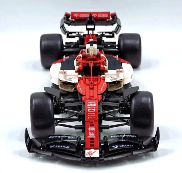 CARRO DE FÓRMULA 1 ALFA ROMEO COM 1868 PEÇAS PARA MONTAR - MARCA CADA, MODELO C64005 - Image 5